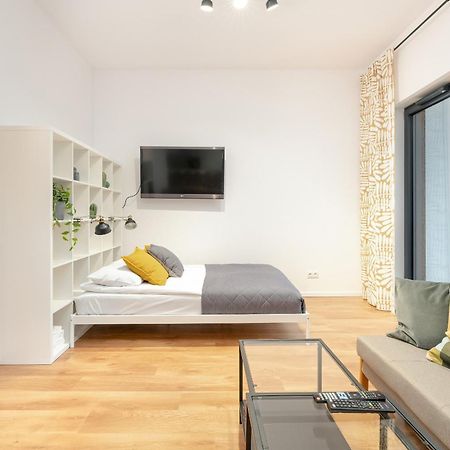 Cozy Studio With Balcony And Free Garage By Noclegi Renters Poznań Exterior foto